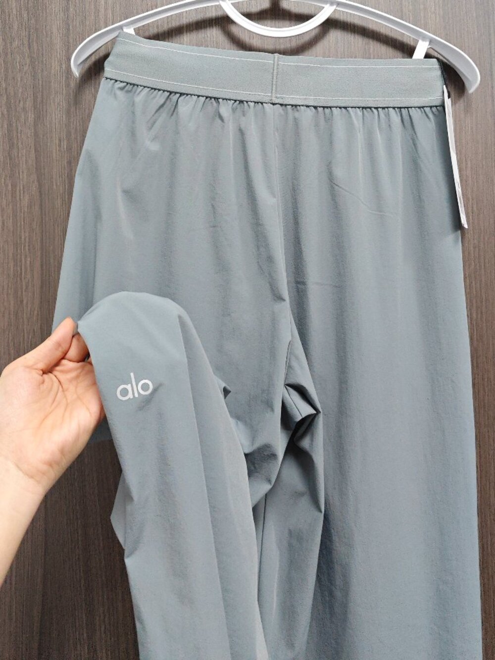 🔵NWT ALO Yoga Steel Grey Women's Suit Up Pants (Regular)😉Clean girl Versatile - Picture 6 of 7